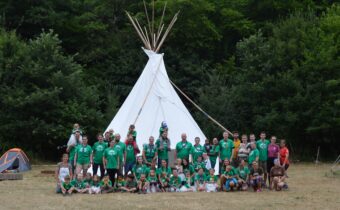 Názov a symbolika oddielu dospelých a rodín