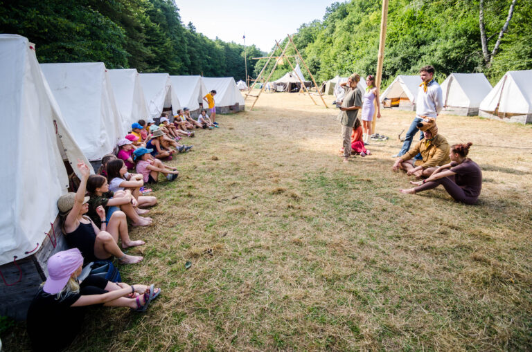 Pokrik 1. roja včielok Malé ženy